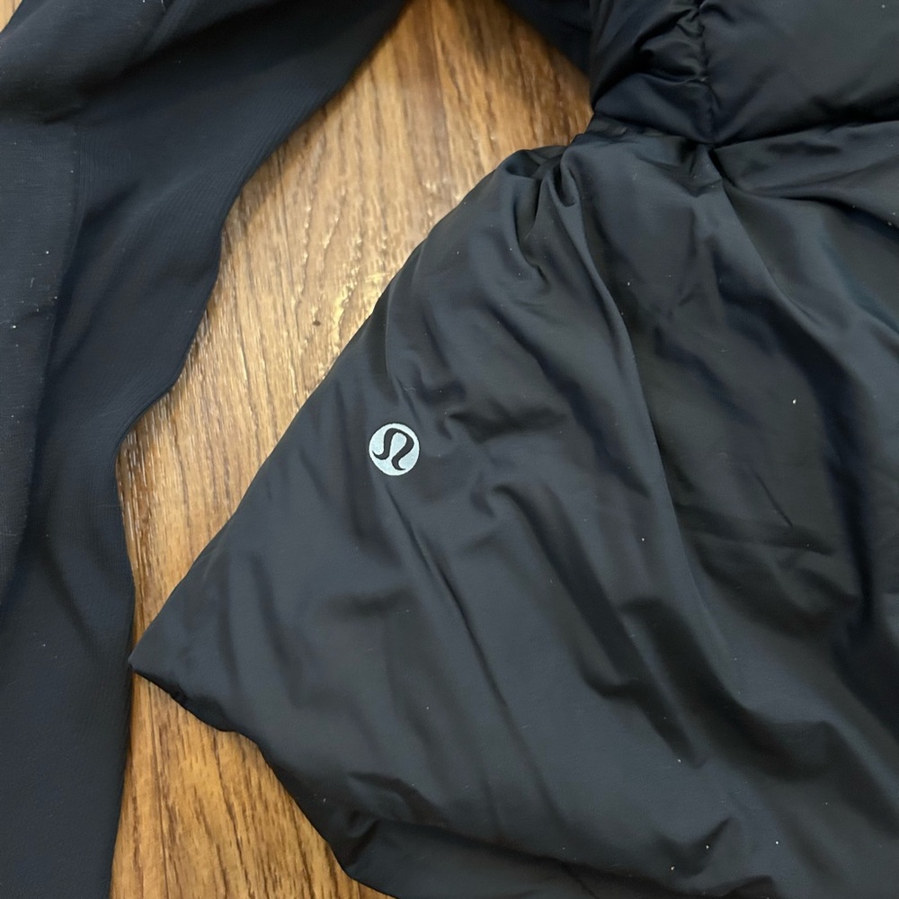 Lululemon Down To The Studio Down Jacket with Belt - Picture 9 of 13